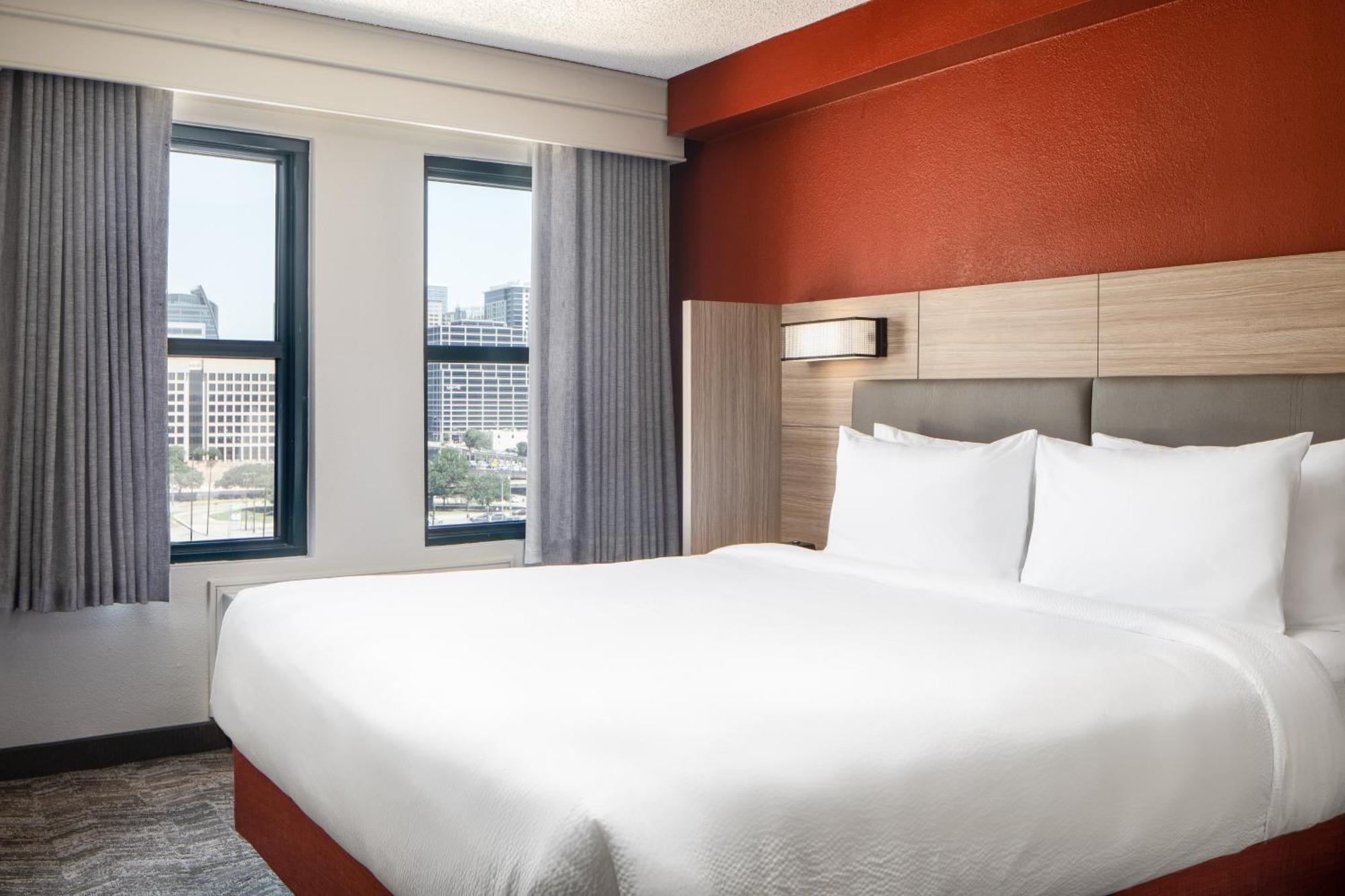 Springhill Suites By Marriott Dallas Downtown / West End Zewnętrze zdjęcie