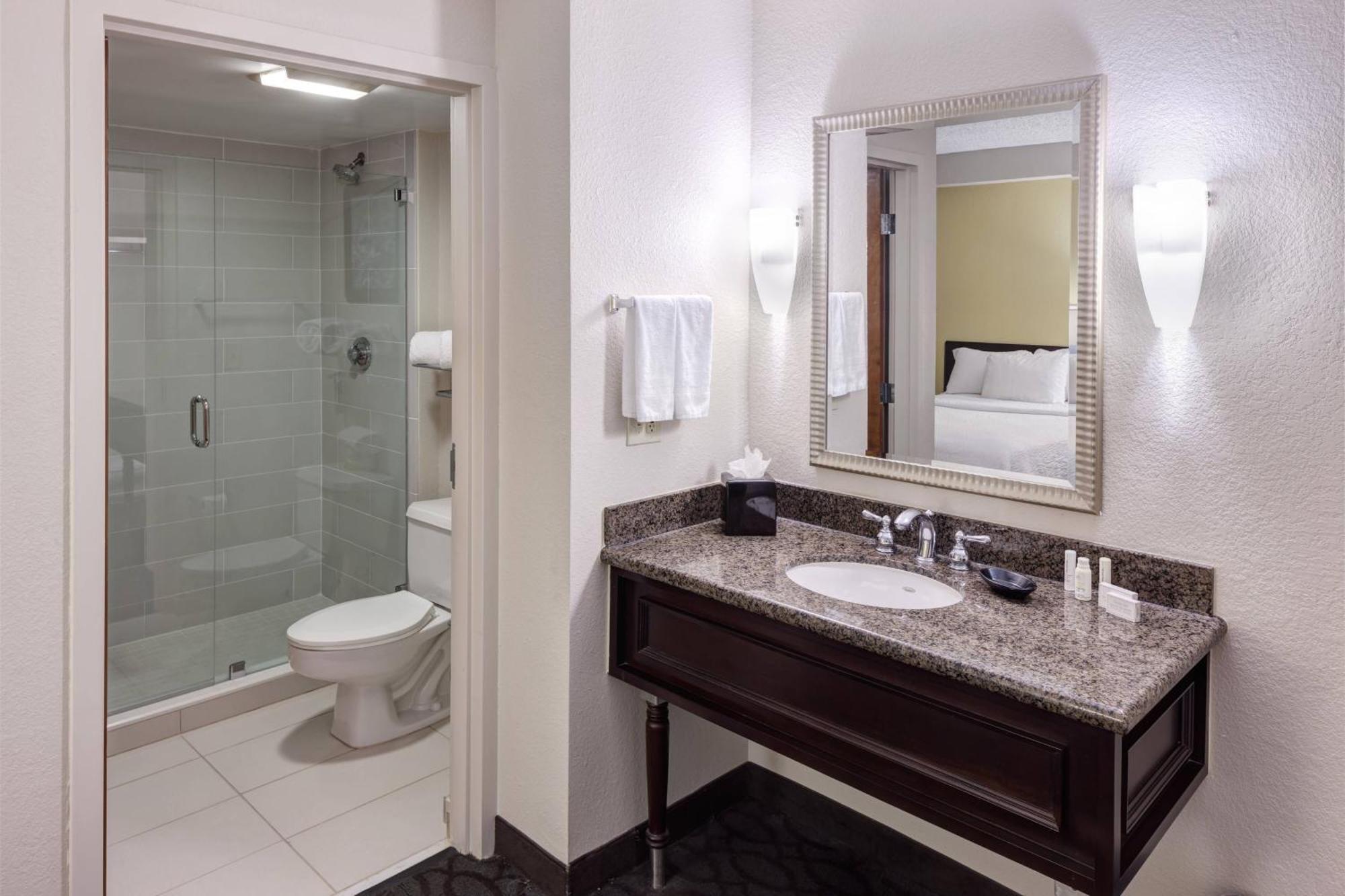 Springhill Suites By Marriott Dallas Downtown / West End Zewnętrze zdjęcie